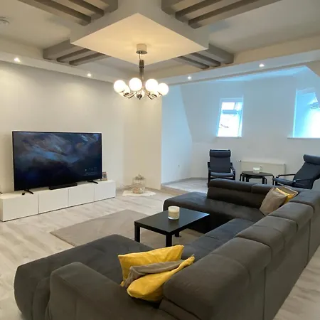 4 Design Atelier Apartment *
