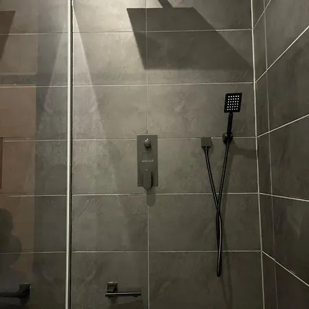 4 Design Atelier 아파트